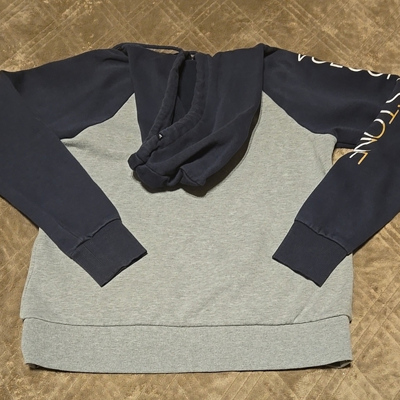 Volcom Blue and Gray Hoodie with Drawstring and Two-Tone Design Size Large - Picture 3 of 6